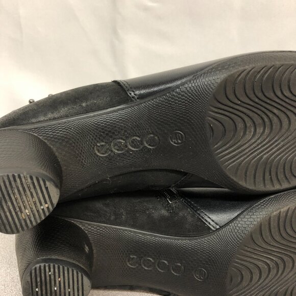 ECCO Black Leather Booties Ladies Size 40  ** - Picture 6 of 7